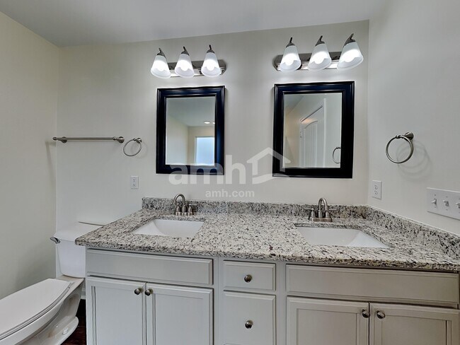 Building Photo - 108 Windyhill St