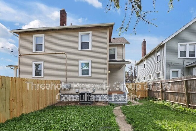 Building Photo - 1126-1128-1128 S Ohio Ave