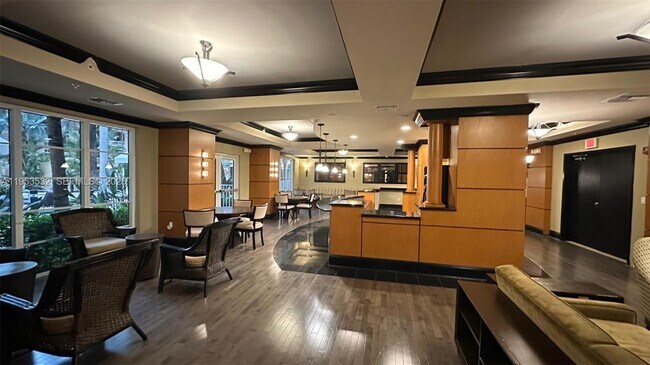 Building Photo - 3001 NE 185th St