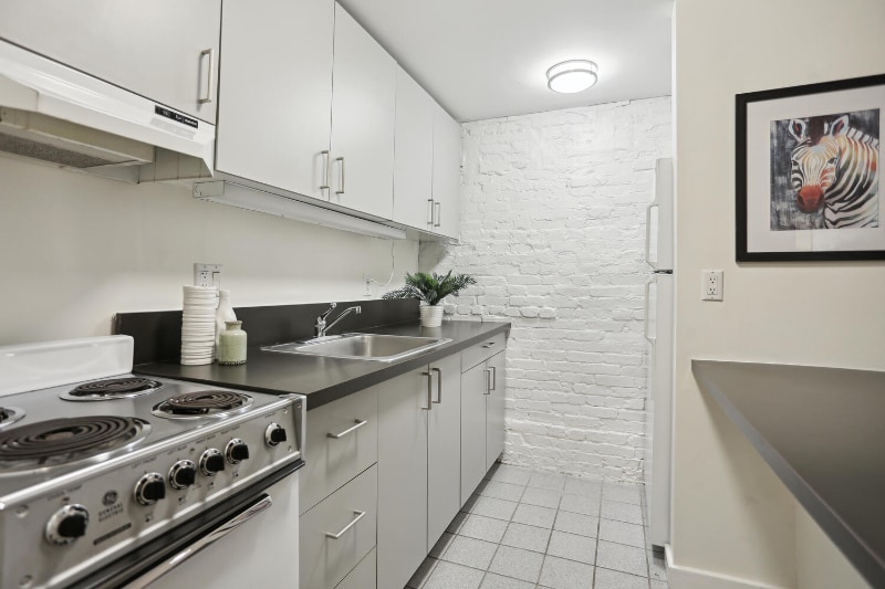 Building Photo - 1708 Johnson Ave NW