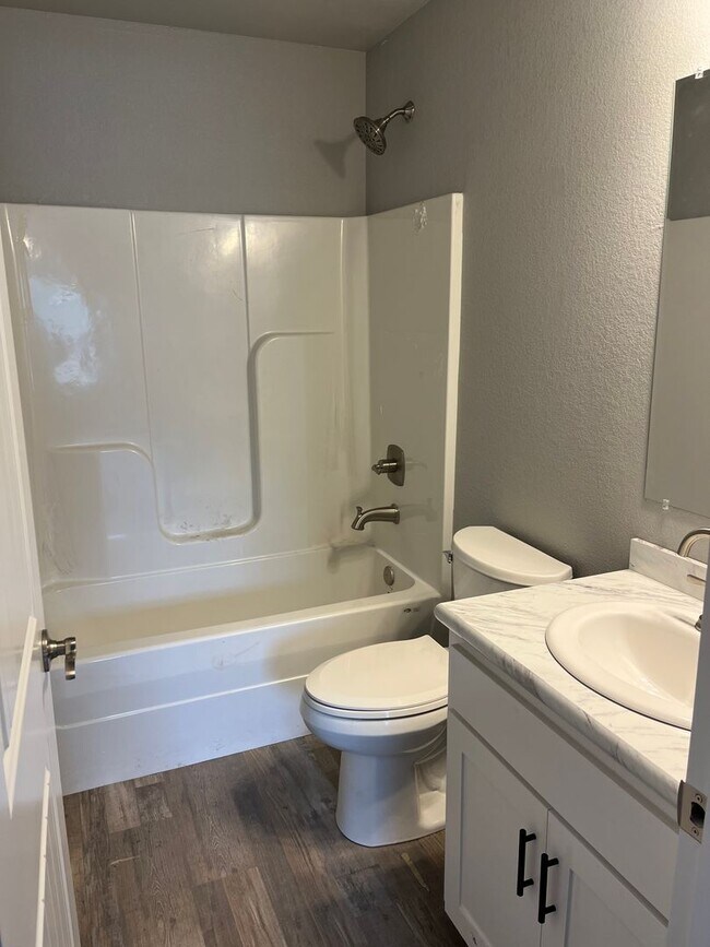 Building Photo - COX-VINE STREET