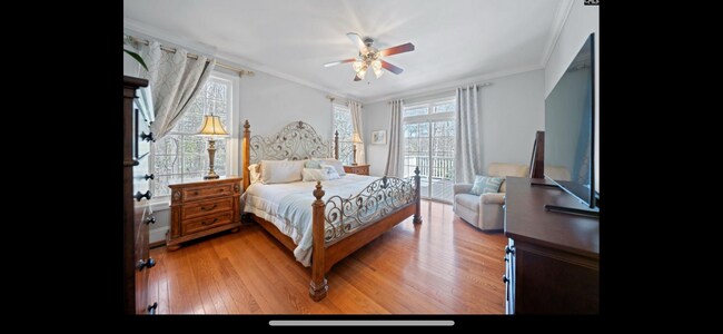 Building Photo - 100 Shores Edge Dr