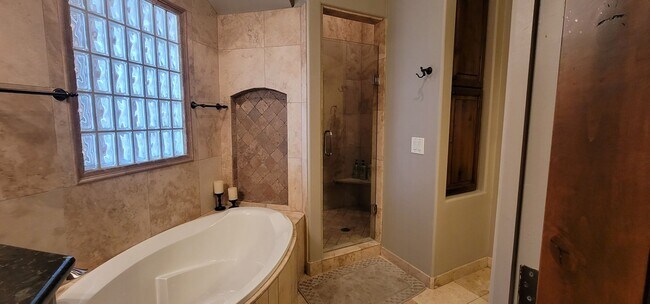 Building Photo - FURNISHED Single Family Home-RATE DISPLAYED IS FOR WINTER SEASON