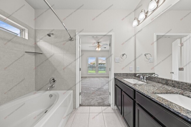 Building Photo - 7901 Hickman St