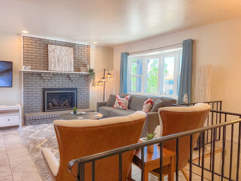 Primary Photo - 6716 Hampton Dr