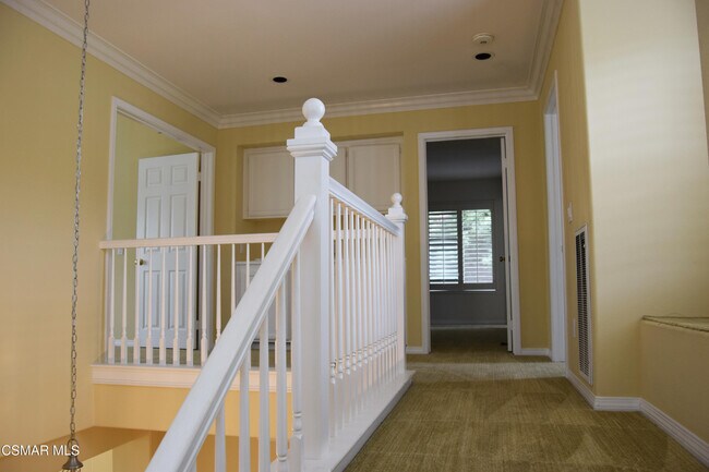 Building Photo - 2324 Solway Ct