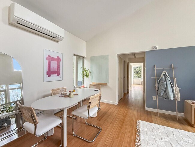 Building Photo - 15 Gile Dr