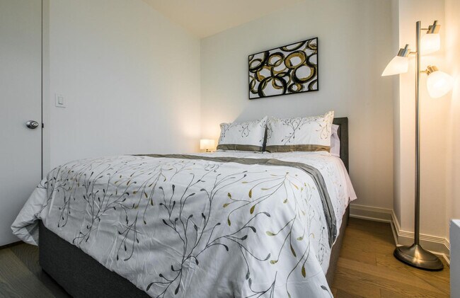 Building Photo - 45 E 33rd St