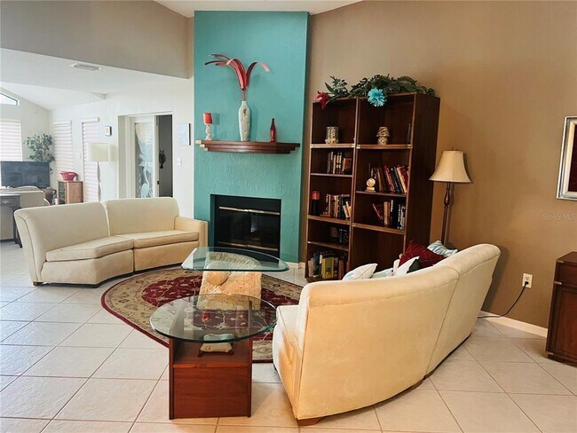 Building Photo - 832 Palm Harbor Ct