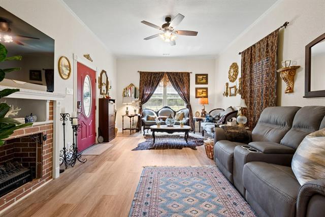 Building Photo - 809 SW 5th Ave