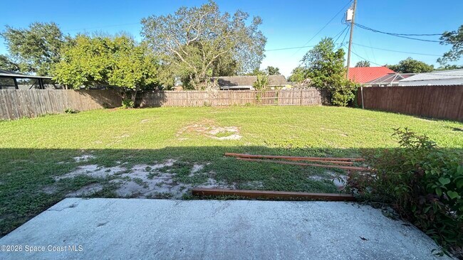 Building Photo - 6825 Bryant Rd