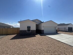 Building Photo - 2709 W Onyx St