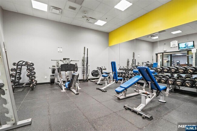 Building Photo - 7004 JFK Blvd E