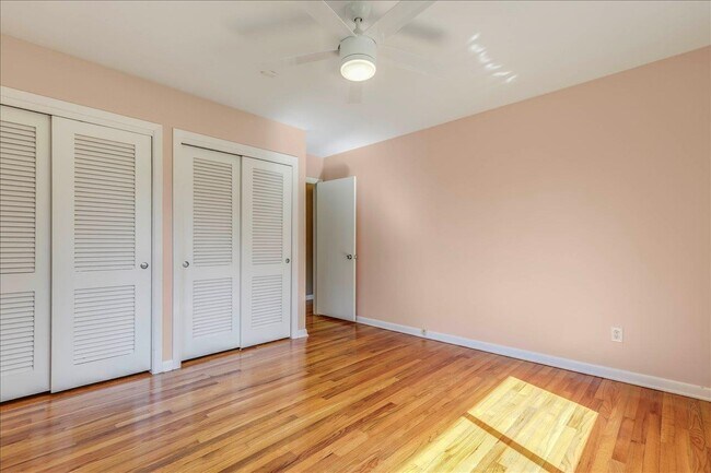 Building Photo - 1312 Dillard St