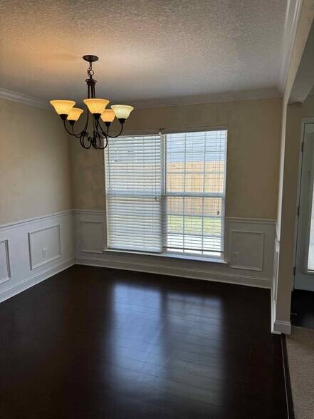 Dining room - 210 Guyett Ave
