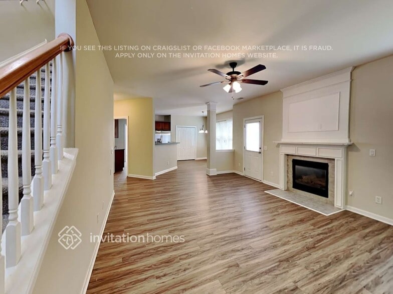 Building Photo - 5156 Lakerock Dr SW
