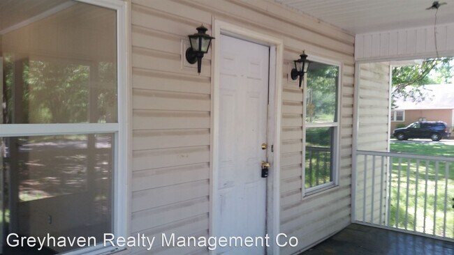 Building Photo - 2 br, 1 bath House - 3916 Bennett Road
