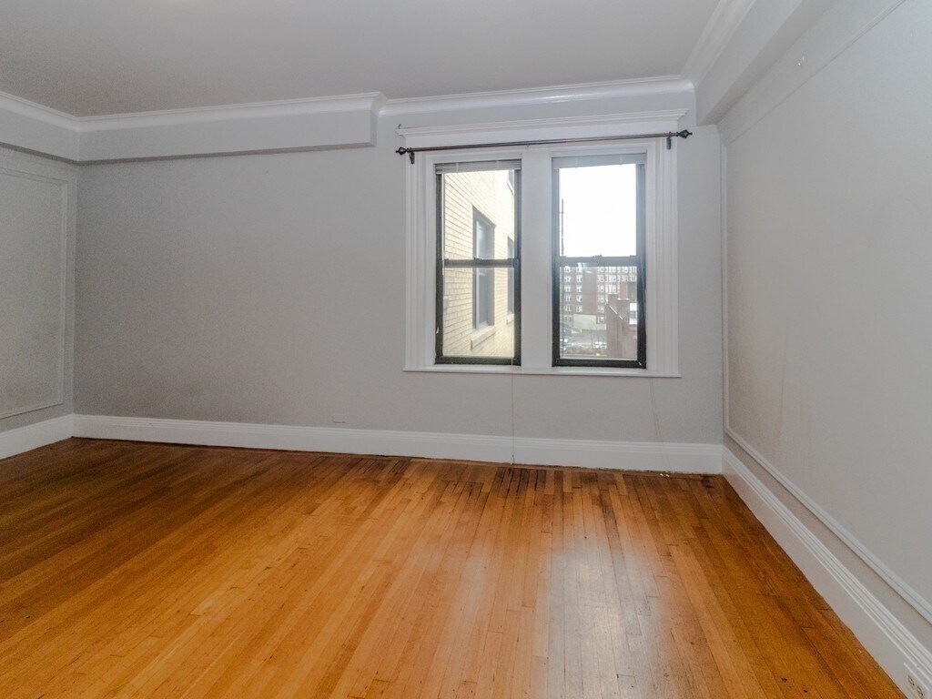 Building Photo - 470 Commonwealth Ave