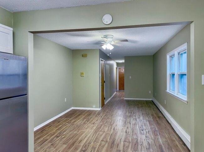 Building Photo - 340 Broadway