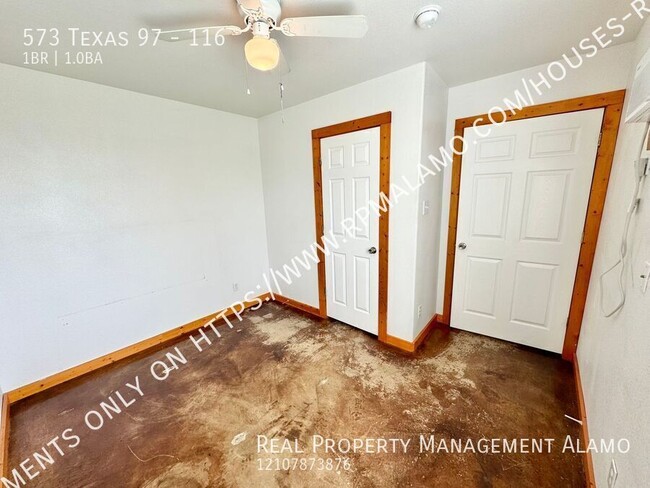 Building Photo - 573 TX-97