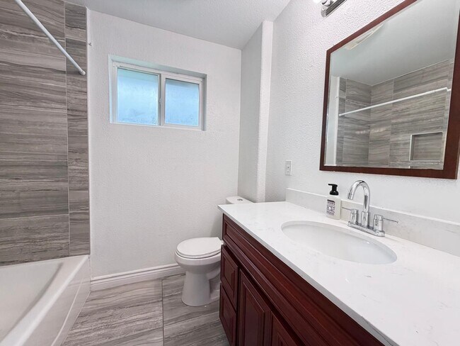 Building Photo - 5503 Bertellis Ln