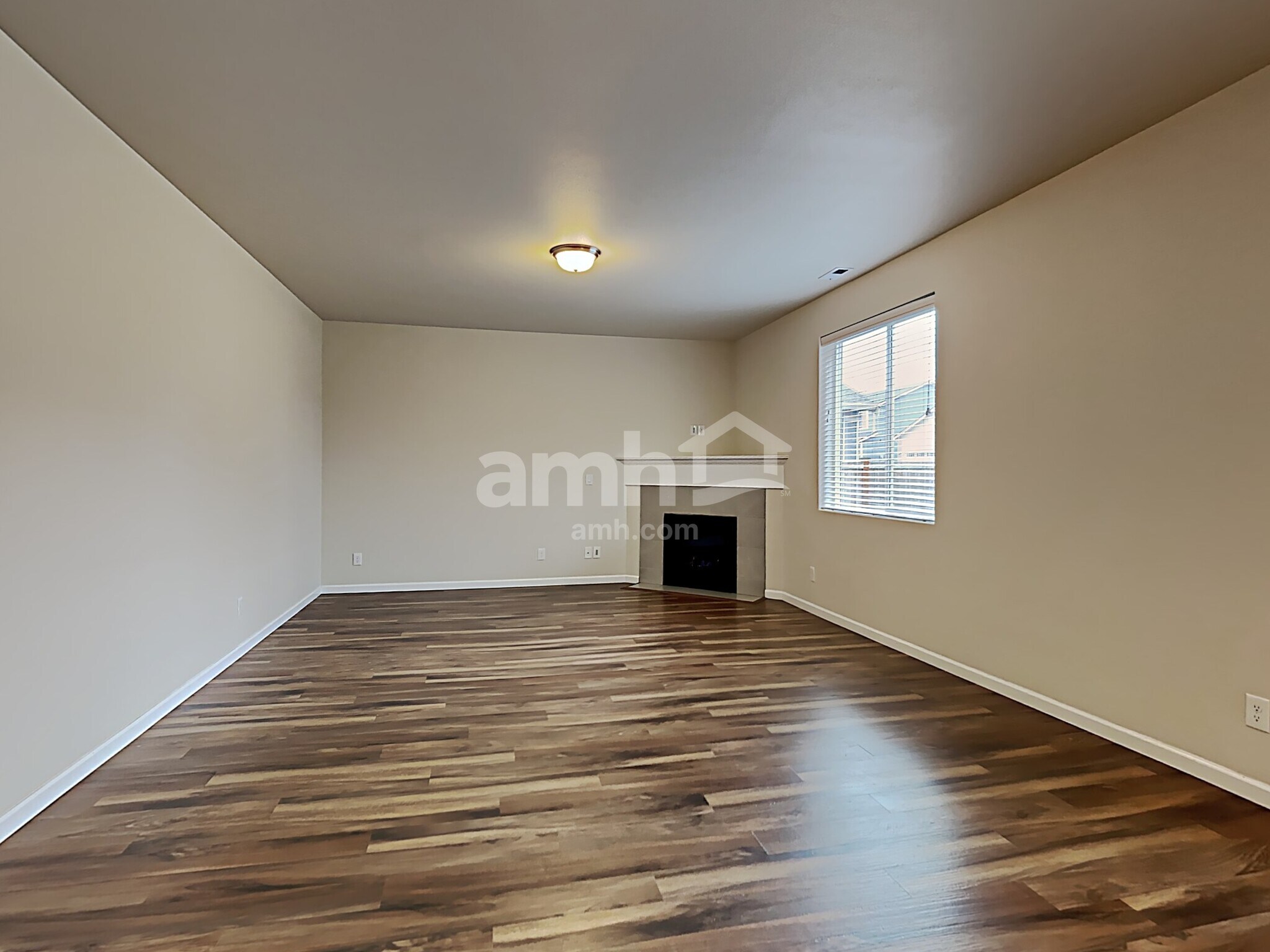 Building Photo - 2665 Link Ave