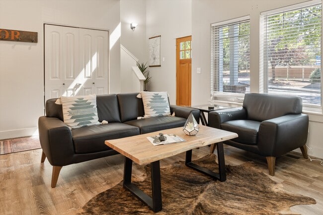 Building Photo - 20184 Merriewood Ln