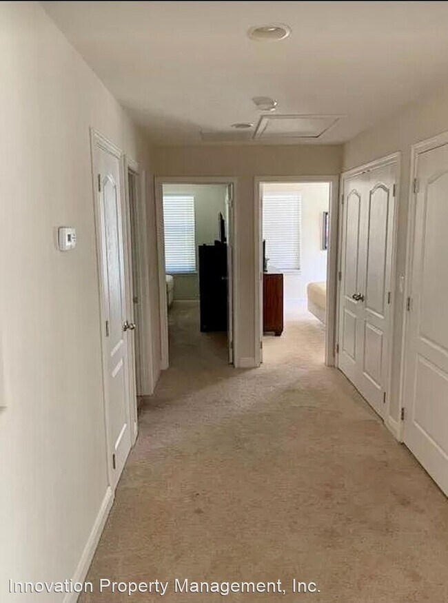 Building Photo - 4 br, 3.5 bath House - 8103 Roseville Blvd