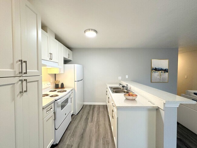 Interior Photo - Coral Oaks