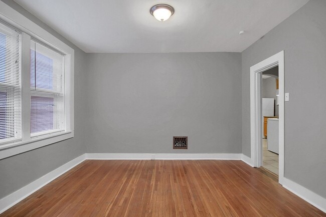 Building Photo - 3952 Potomac St