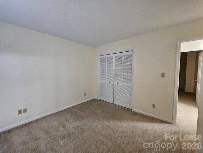Building Photo - 802 Selwyn Oaks Ct