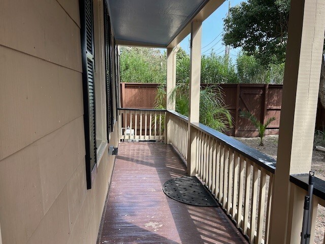 Building Photo - 1212 10th St