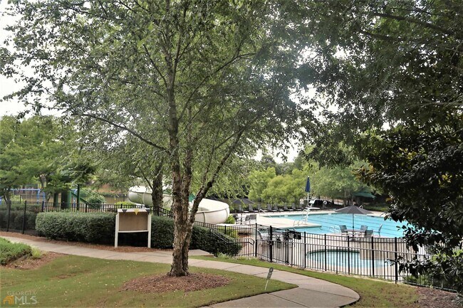 Building Photo - 1660 Briergate Dr
