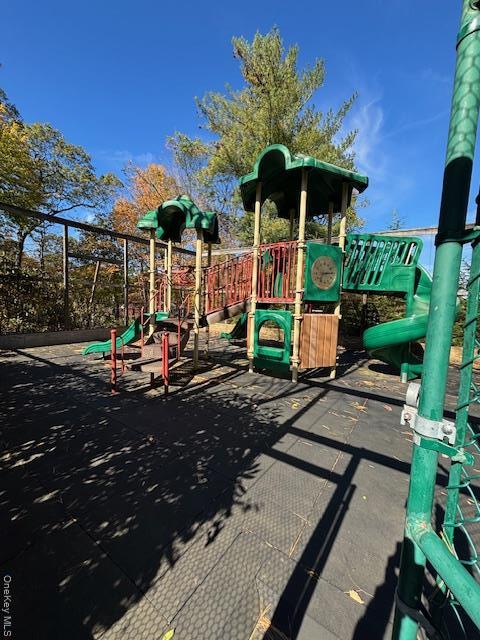 Building Photo - 2503 Canterbury Way