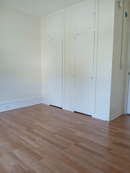 Bedroom - 151 Weaver St