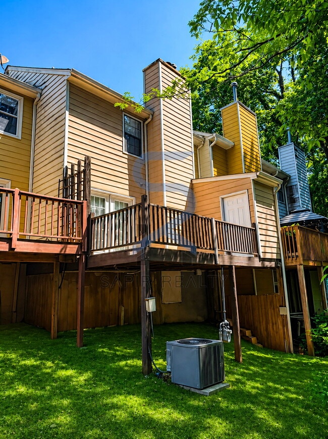 Building Photo - PRE-LEASING:Charming 2-Bed Townhouse Oasis with 2.5 Baths in Marietta – 1212 Sq. Ft. of Comfort &...