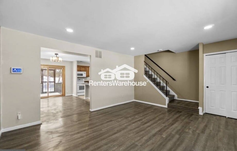 Building Photo - 241 Cedarmere Cir
