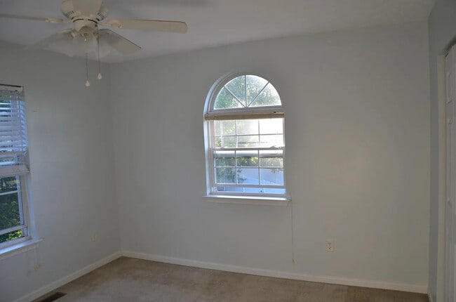 Building Photo - 311 Emerson Ln