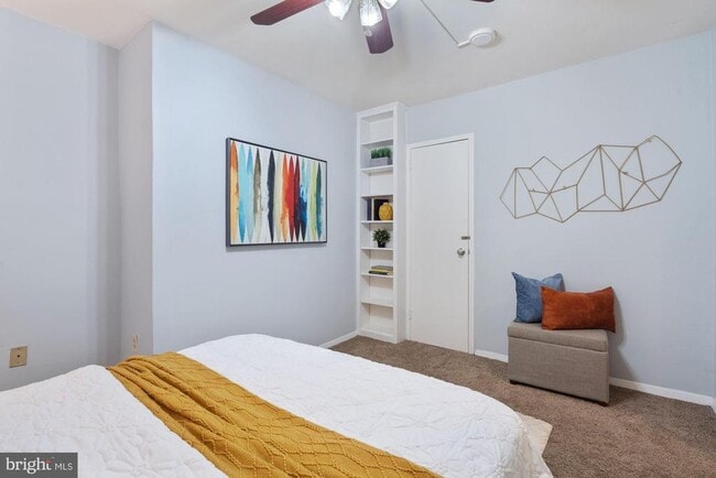 Building Photo - 3001 Veazey Terrace NW