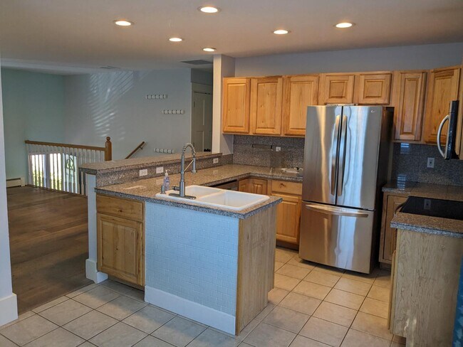 Building Photo - 4365 Comanche Dr