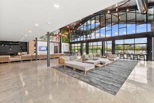 Building Photo - 7962 Belluno Way