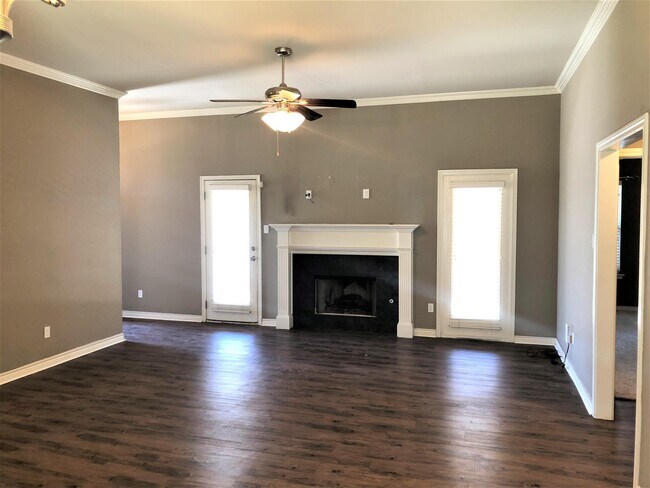 Building Photo - 5903 103rd St