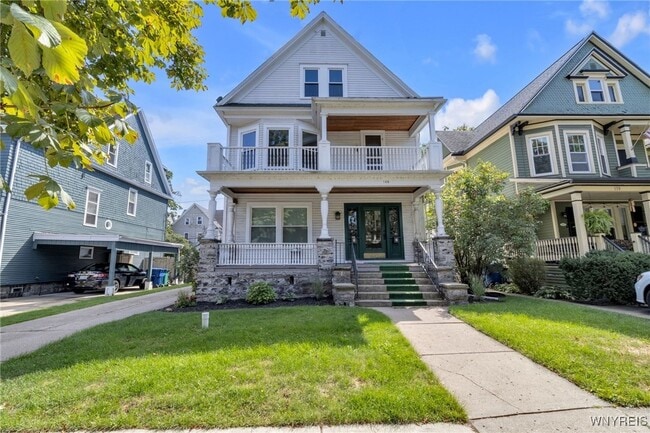 Primary Photo - 146 Lancaster Ave