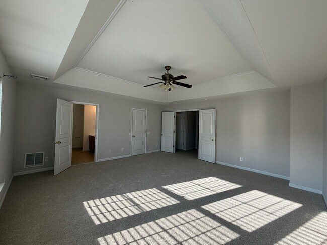 Building Photo - 1108 Harding Cir