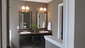 Building Photo - 1188 Meachem Dr