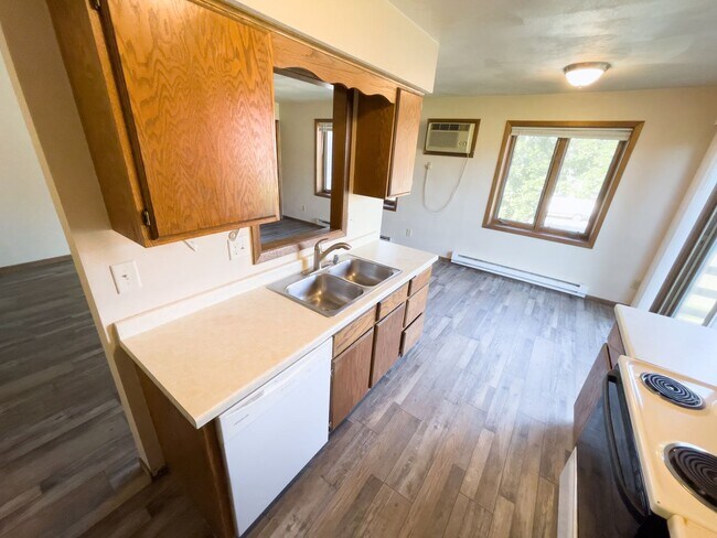 Building Photo - 9 N Wickham Ct