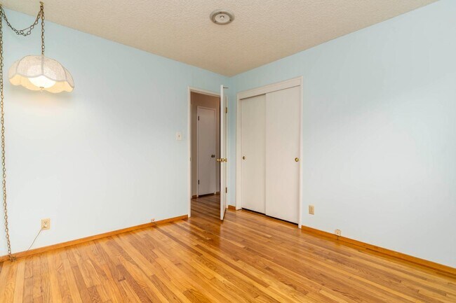 Building Photo - 2315 Hoytt Ct