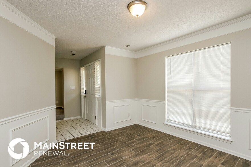 Building Photo - 3676 Lake Spring Ave NW