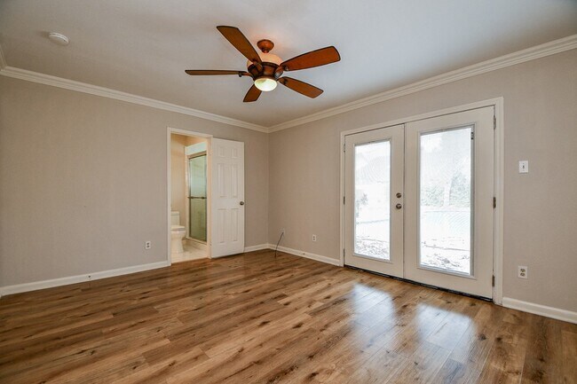 Building Photo - 10706 Inwood Dr