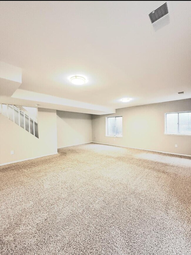 Building Photo - 1872 S Cathay Ct